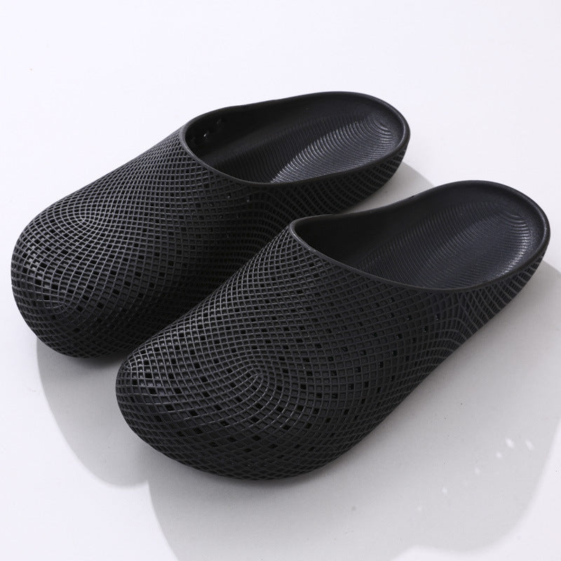 Thick-soled, breathable, non-slip beach clogs