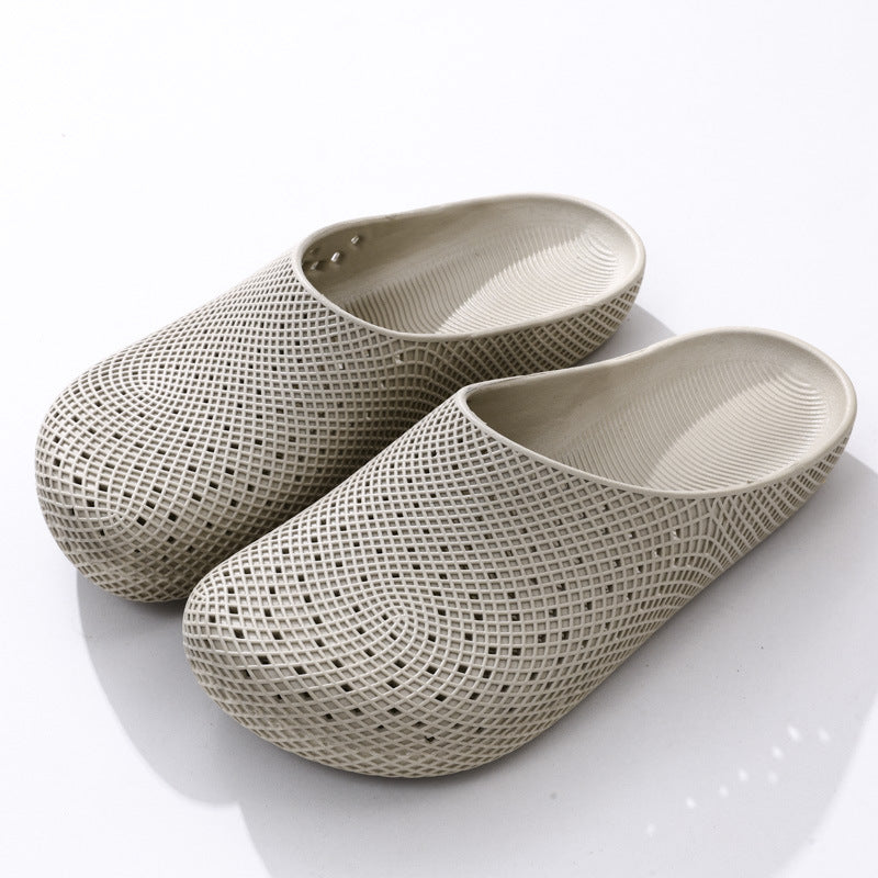 Thick-soled, breathable, non-slip beach clogs