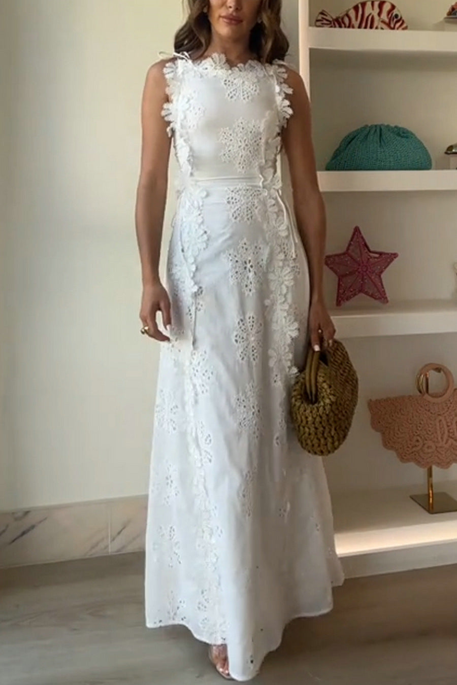 Lace embroidered floral dress, women's fitted sleeveless solid color long dress, elegant and fashionable openwork women's robe, free shipping.