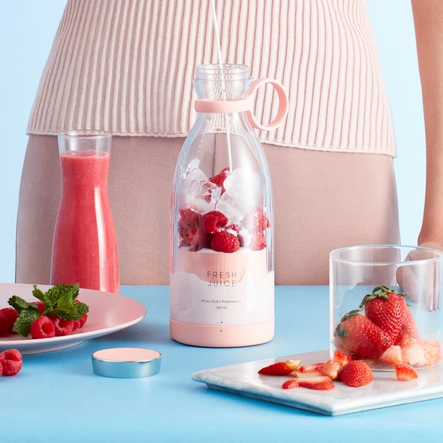Portable wireless juicer cup