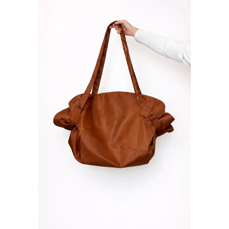 NestFold Transforming Tote — From Bag to Flat Mat