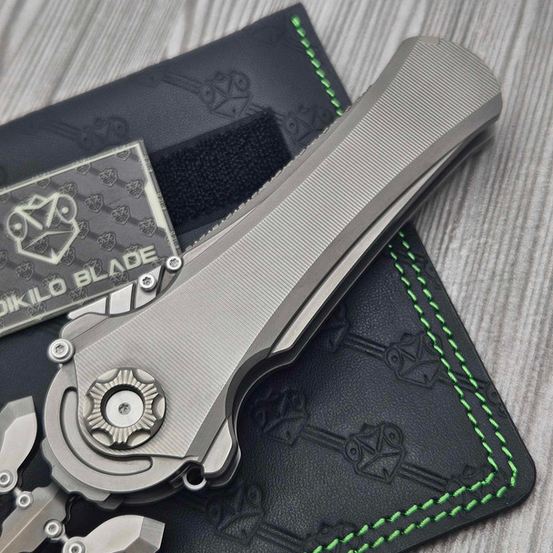 Mundus Al-Khem S1 Titanium Handle 4.56" M390 Pearlescent Stonewash Blade