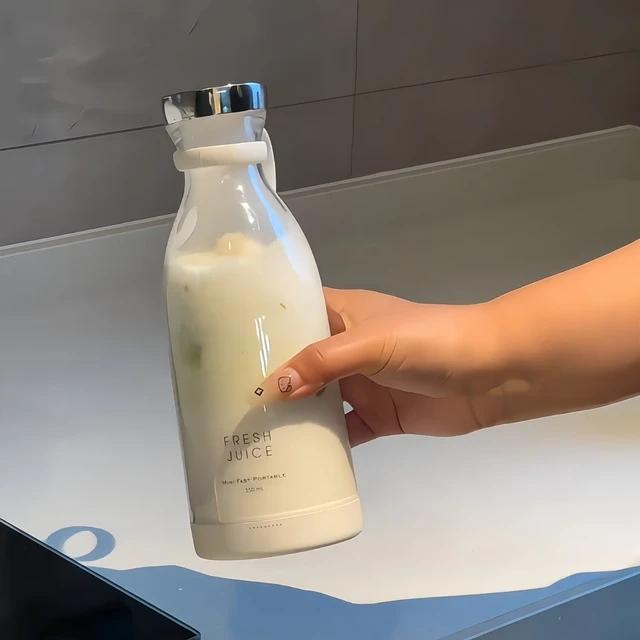 Portable wireless juicer cup