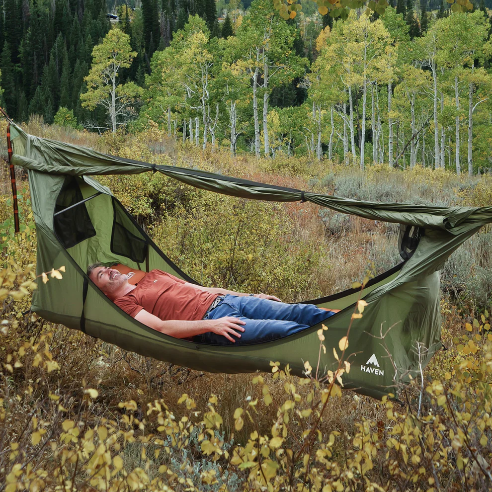 Haven XL Tent + sleeping mat, an integrated system that provides everything you need for comfortable outdoor sleep.