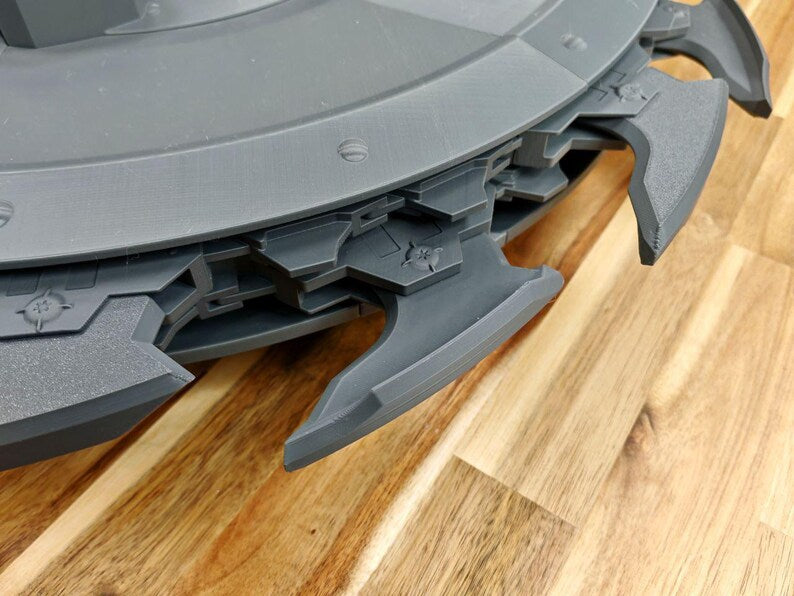 DOOM The Dark Ages shield, mechanical version. Functional Cosplay Prop. You can control the rotation.